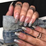 glossy-glittery-nail-art-design-for-summer-2019