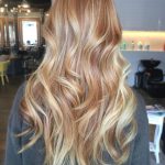strawberry-blonde-hair-colors-summer-min