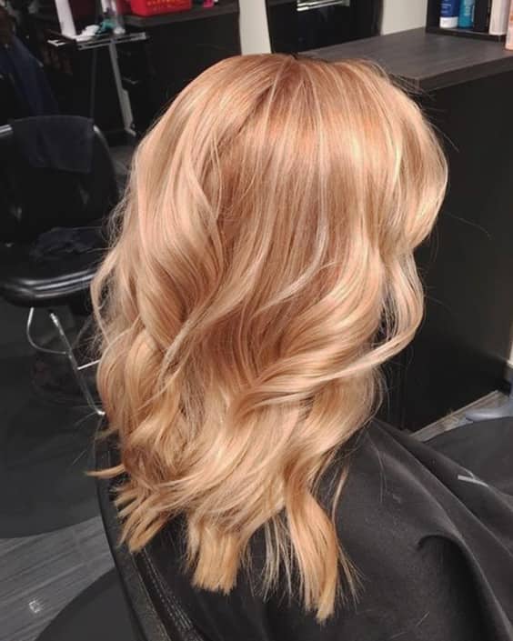 strawberry-blonde-hair-medium-haircut-min | Ecemella