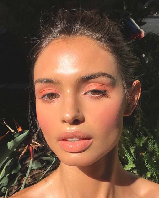 10 Ultimate Summer Makeup Trends That Are Hotter Than The Summer Days