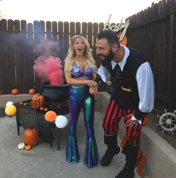 14 Affordable & Cute DIY Halloween Costumes for Couples