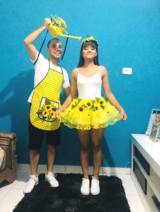 14 Affordable & Cute DIY Halloween Costumes for Couples