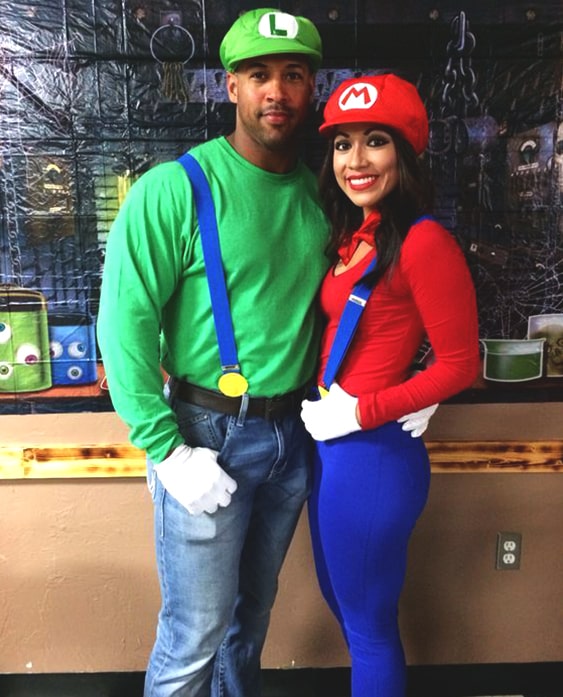 14 Affordable & Cute DIY Halloween Costumes for Couples