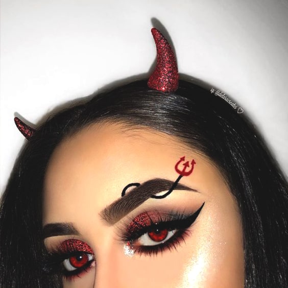 64 Sexy But Spooky Halloween Makeup Ideas To Try This October