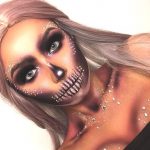 pretty-glittery-skull-makeup-for-halloween