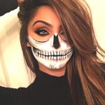 skull-makeup-look-halloween-spooky-makeup-ideas