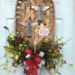 basket-wreath-diy-decor-christmas-ideas