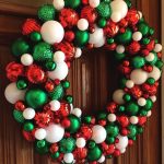 bulb-wreath-christmas-diy-crafts