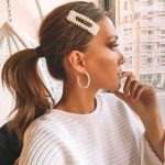 pearl-hair-clip-hairstyle-trends-2020