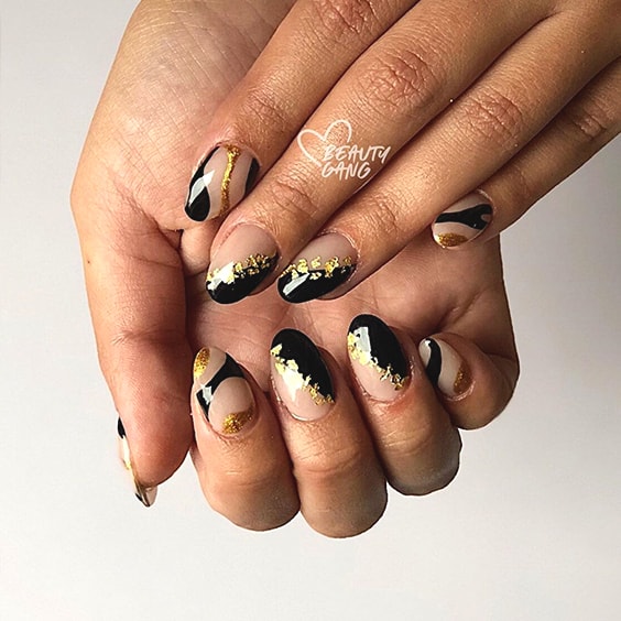 12 Popular Winter Nail Art Trends That You Need To Try ASAP