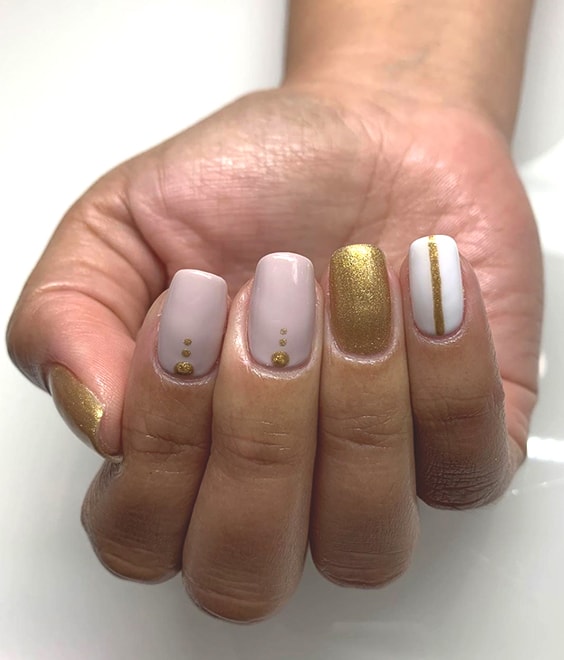 12 Popular Winter Nail Art Trends That You Need To Try ASAP