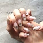 mixed-textures-nail-art-idea-winter-nail-trends
