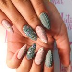 mixed-textures-winter-nail-art-idea