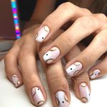 negative-space-dots-nail-art-winter-nails-trend