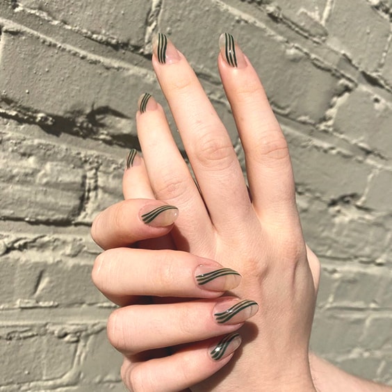 12 Popular Winter Nail Art Trends That You Need To Try ASAP