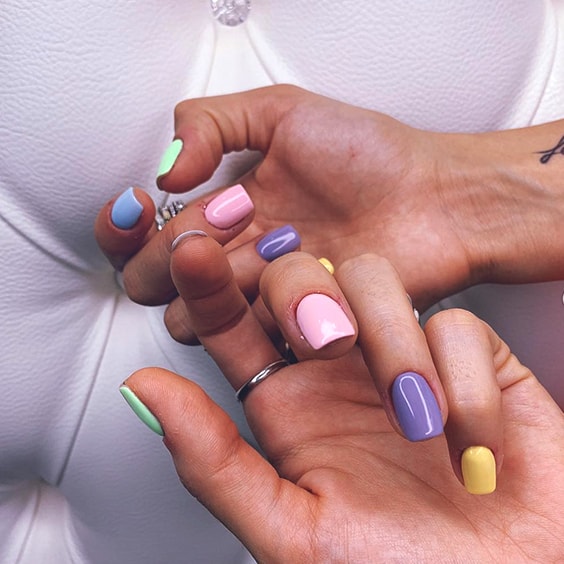 12 Popular Winter Nail Art Trends That You Need To Try ASAP