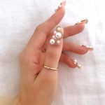 pearl-accented-nail-art-idea-winter-nail-trends