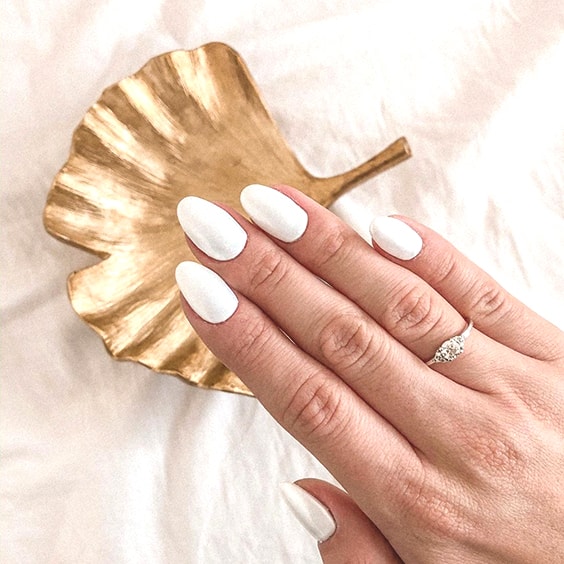 12 Popular Winter Nail Art Trends That You Need To Try ASAP