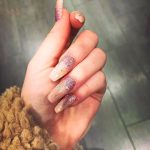 sparkly-glitter-ombre-nail-art-idea-winter-trends