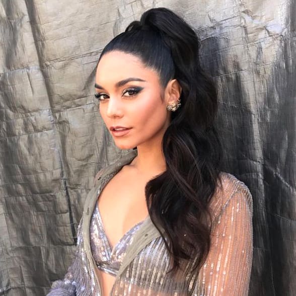 11 Charming Valentine's Day Hairstyles For Any Type Of Date