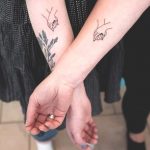 holding-hands-matching-bff-tattoo-idea