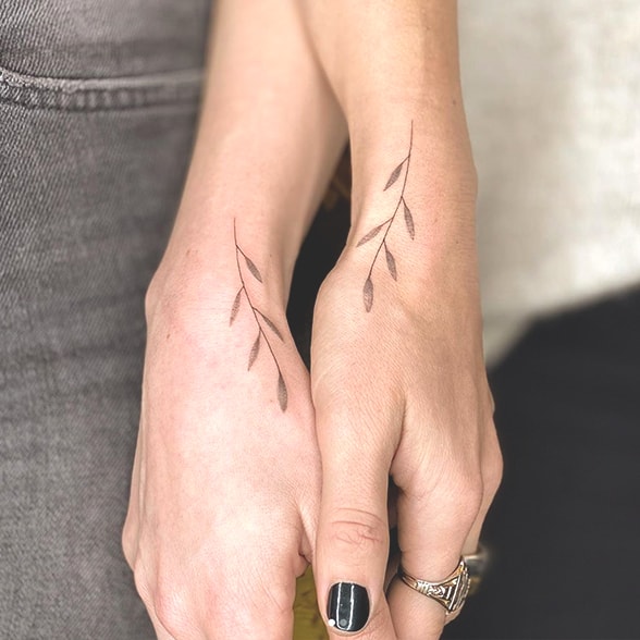 72 Creative Matching Best Friend Tattoos In 2020 That Are Super Cute