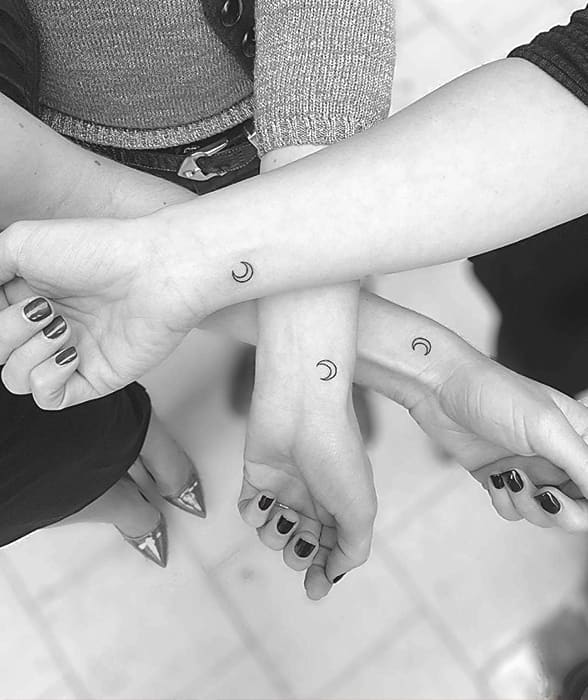 72 Creative Matching Best Friend Tattoos In 2020 That Are Super Cute