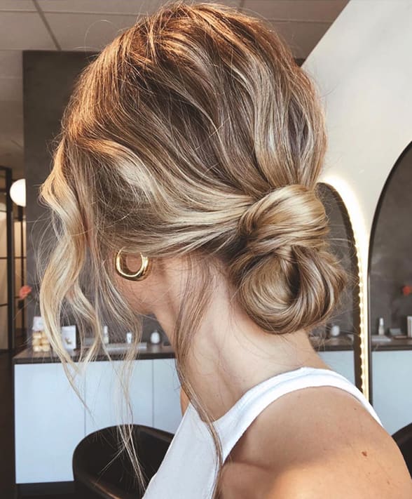 11 Charming Valentine's Day Hairstyles For Any Type Of Date