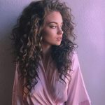 curly-hairstyle-idea-how-to-cut-your-own-hair