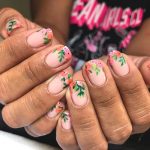 floral-nail-art-idea-spring-nail-trends