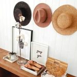 hats-wall-decorating-ideas