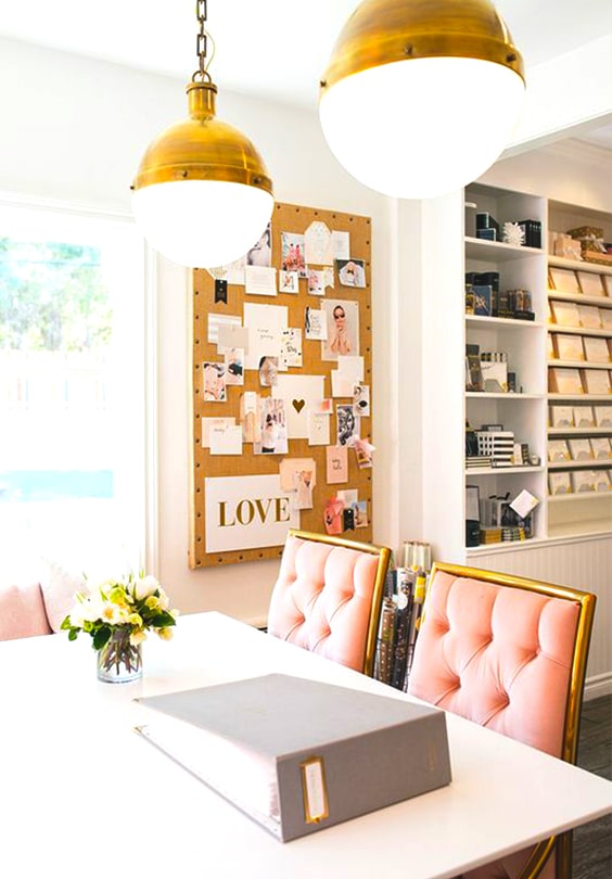 How To Decorate Your Blank Walls: 17 Inspirational Chic Ideas