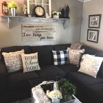 rustic-farmhouse-living-room-decor-idea