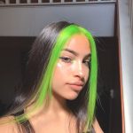 how-to-dye-front-strands-green-at-home