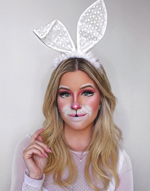 30+ Hauntedly Pretty Halloween Makeup Looks That Will Level Up Your Costume