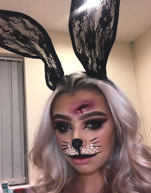 30+ Hauntedly Pretty Halloween Makeup Looks That Will Level Up Your Costume