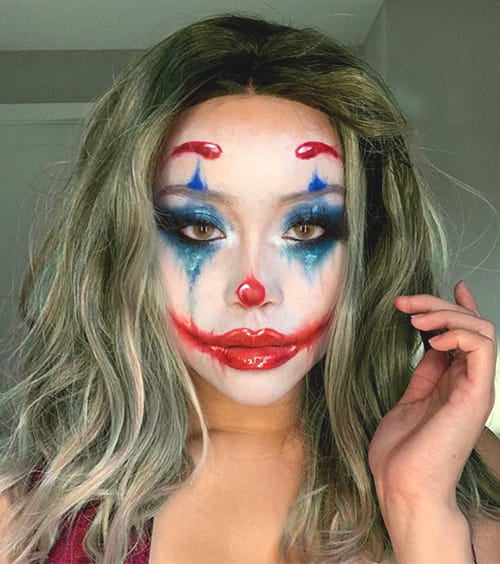 30+ Hauntedly Pretty Halloween Makeup Looks That Will Level Up Your Costume