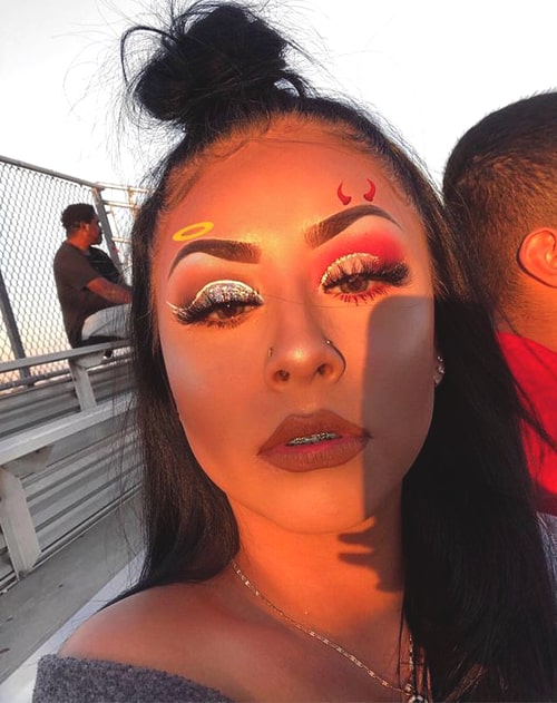 30+ Hauntedly Pretty Halloween Makeup Looks That Will Level Up Your Costume