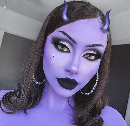 30+ Hauntedly Pretty Halloween Makeup Looks That Will Level Up Your Costume