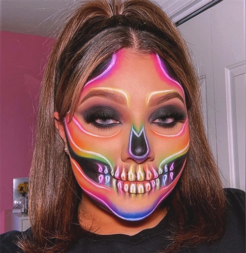 30+ Hauntedly Pretty Halloween Makeup Looks That Will Level Up Your Costume