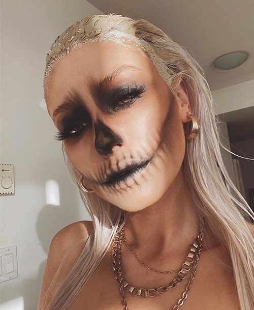 30+ Hauntedly Pretty Halloween Makeup Looks That Will Level Up Your Costume