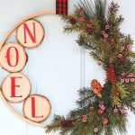 diy-noel-christmas-wreath-idea