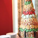 edible-christmas-tree-decorating-idea