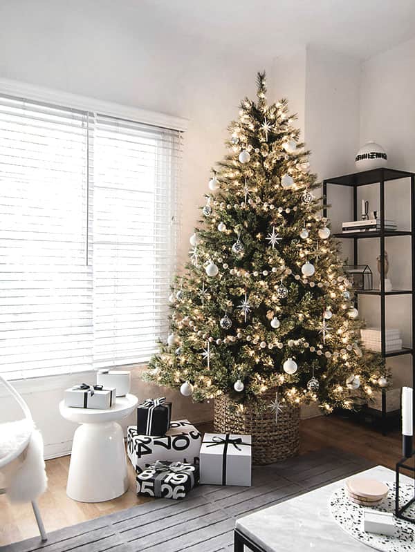 48 Merriest Christmas Decoration Ideas That Reveal The Holiday Spirit