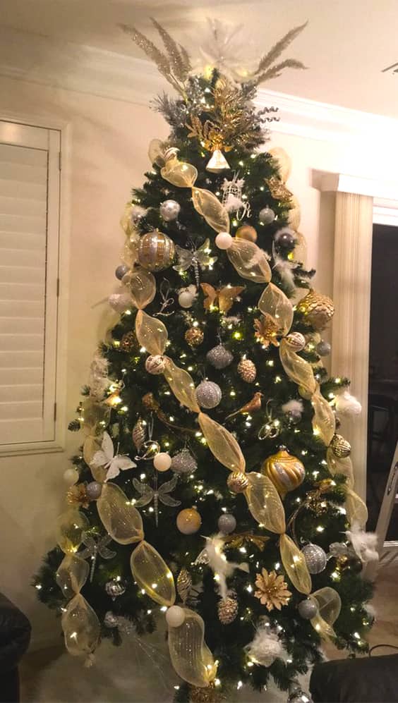 72 Best Christmas Tree Decoration Ideas To Get Inspired This Year