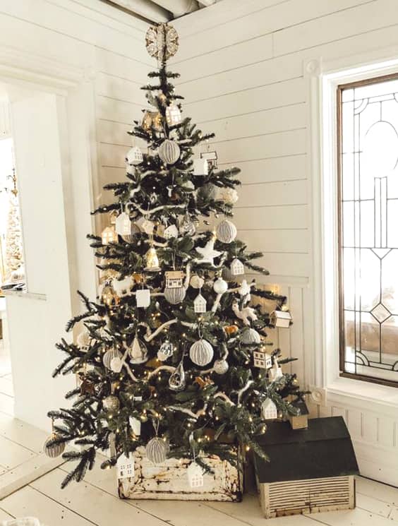 72 Best Christmas Tree Decoration Ideas To Get Inspired This Year