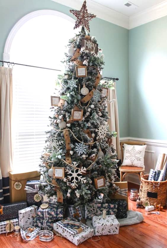 72 Best Christmas Tree Decoration Ideas To Get Inspired This Year