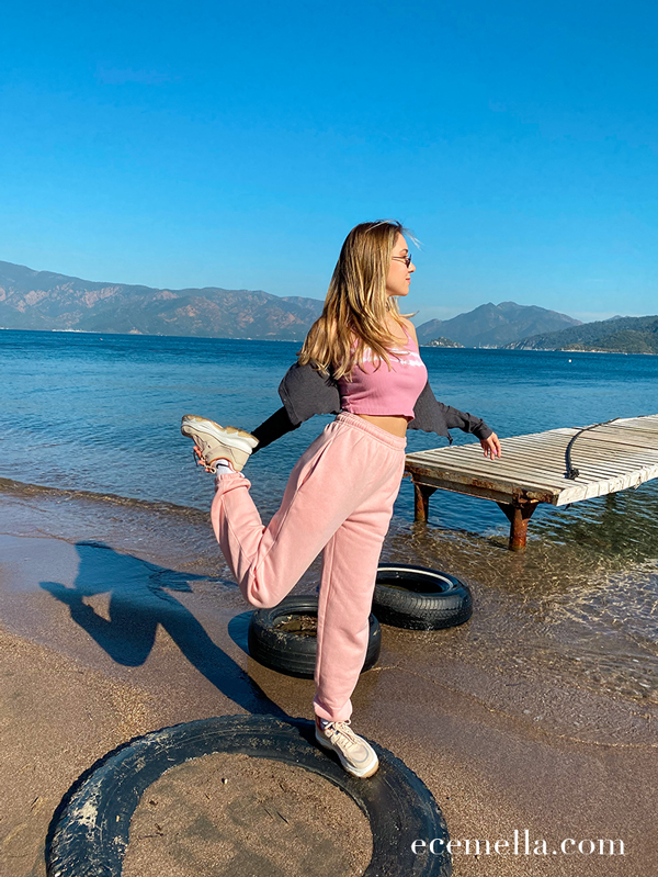 8 Trendy Outfits That You'll See Everywhere in 2021