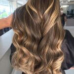 caramel-highlights-hair-idea