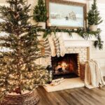 32 Merriest Living Room Decoration Ideas For Christmas